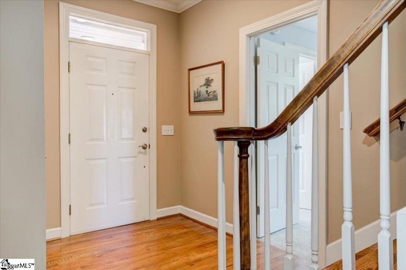 Property image 4 at 205 Greenview Circle, Greenville, SC 29609