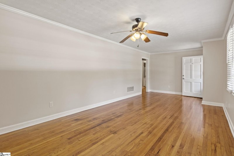 Property image 4 at 4009 Edwards Road, Taylors, SC 29687