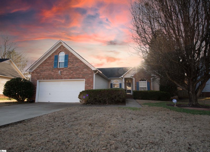 4 Knollvine Cove