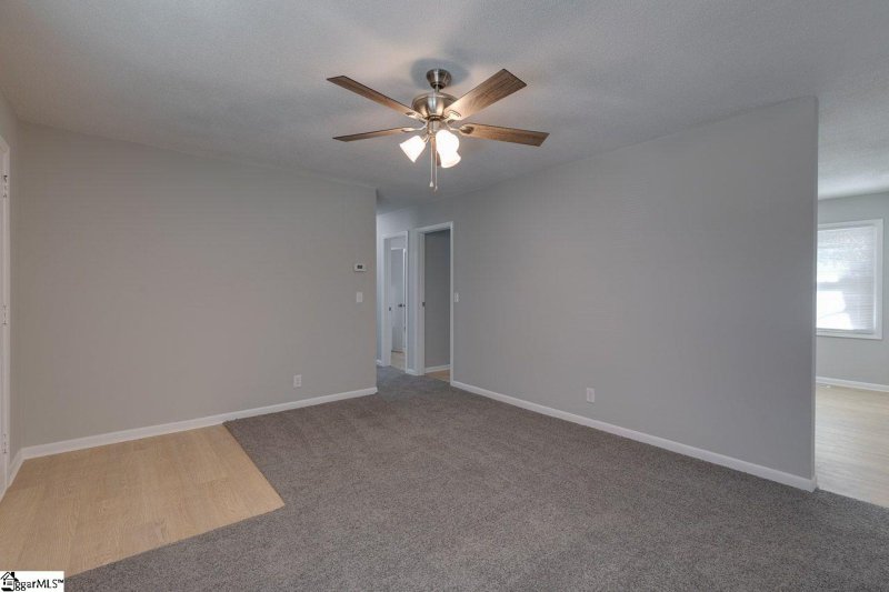 Property image 4 at 105 G Street, Williamston, SC 29697