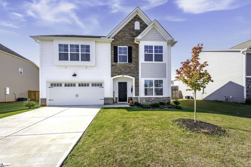 Property image 2 of 629 Grantleigh Drive in Wilson Farms, Duncan, SC 29334