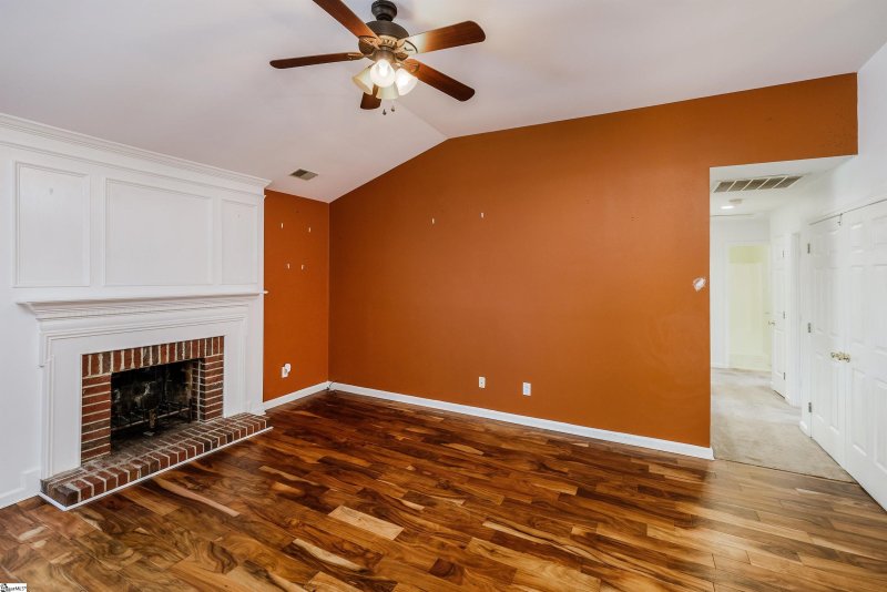 Property image 4 at 521 Omniwood Court, Greer, SC 29651-6946