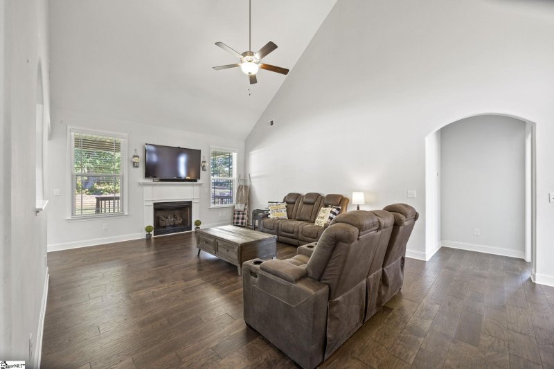 Property image 3 at 513 Turning Leaf Lane, Greer, SC 29651