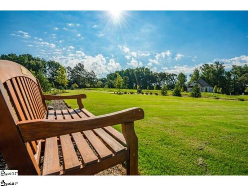 Property image 3 at 118 Jessen Drive, Greenville, SC 29607