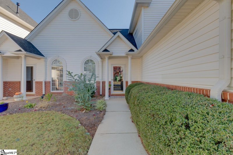 Property image 3 at 31 Cedar Rock Drive, Greer, SC 29650