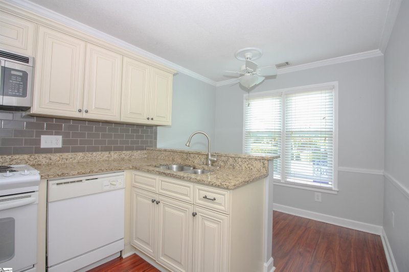 Property image 4 at 2808 E NORTH Street, Greenville, SC 29615