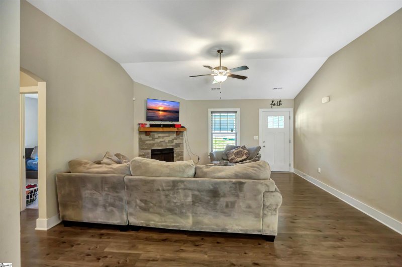 Property image 5 at 309 Dream Lane, Liberty, SC 29657-3604