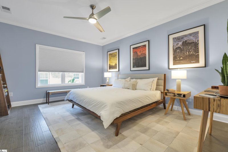 Property image 4 at 21 Peckham Street, Greenville, SC 29607