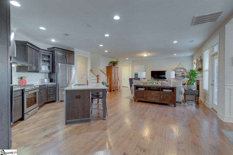 Property image 5 at 715 Lockhurst Drive, Simpsonville, SC 29681