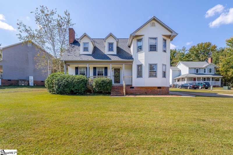 600 Creek Drive