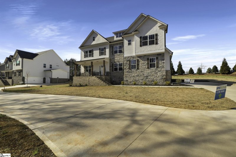 Property image 2 at 6 Peyton Lane, Simpsonville, SC 29681