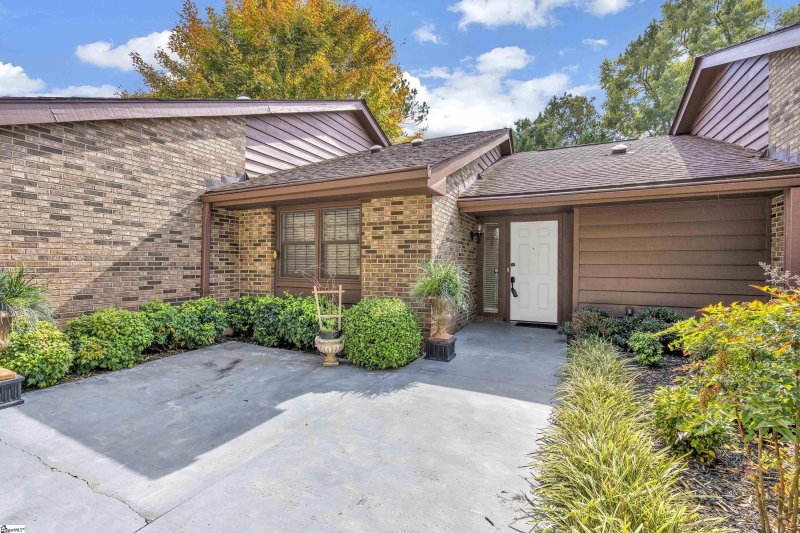 Property image 3 at 104 Downs Boulevard, Clemson, SC 29631