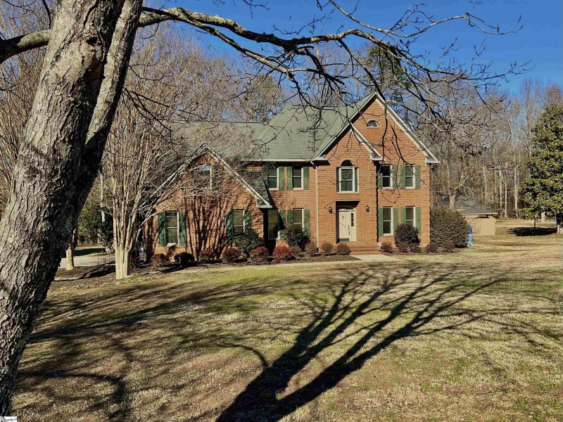 211 Wren Crossing Lane