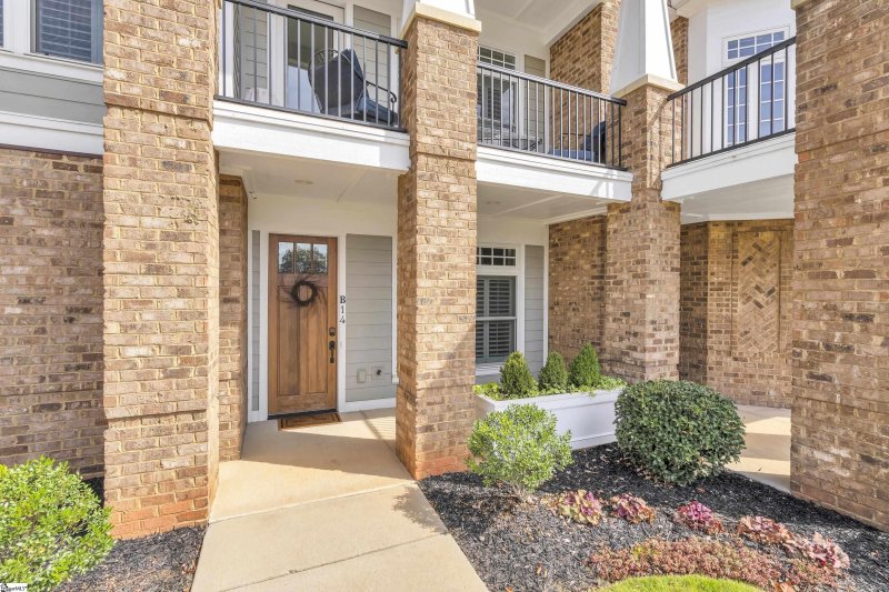 Property image 2 at 100 S Hudson Street, Greenville, SC 29601