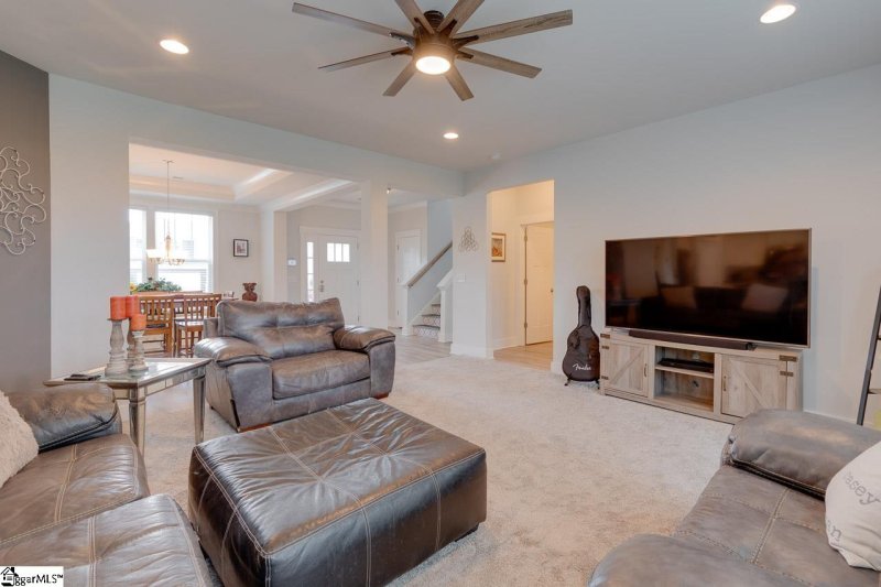 Property image 4 at 904 Lockhurst Drive, Simpsonville, SC 29681