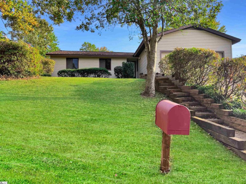 1004 Pine Oak Way