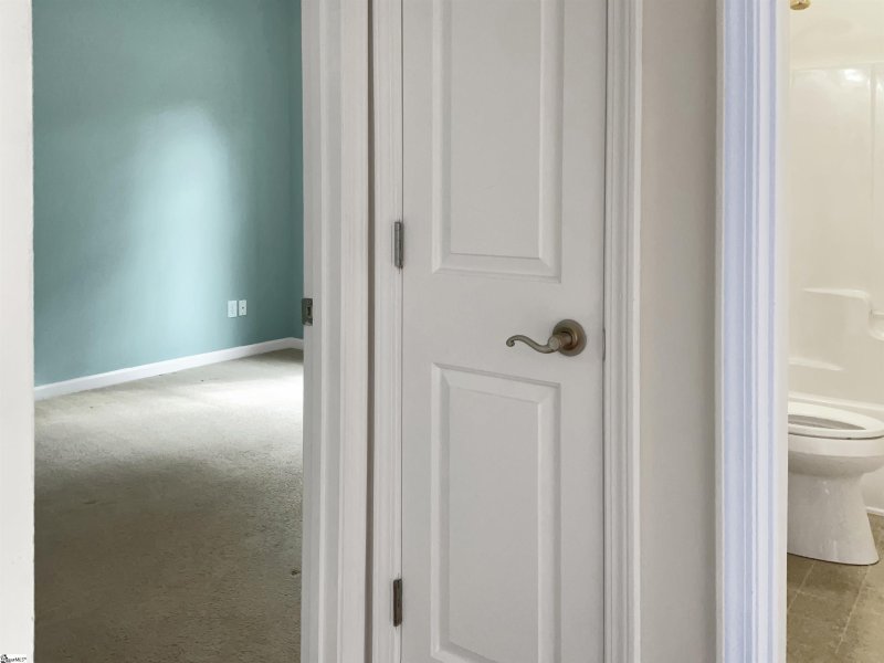 Property image 5 at 210 Lansfair Way, Greenville, SC 29607