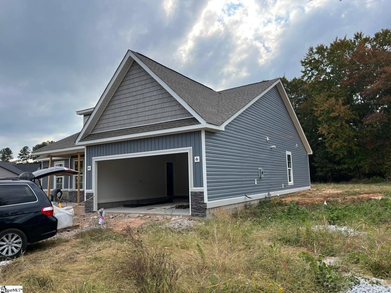 Property image 3 at 102 Irish Moss Drive, Williamston, SC 29697