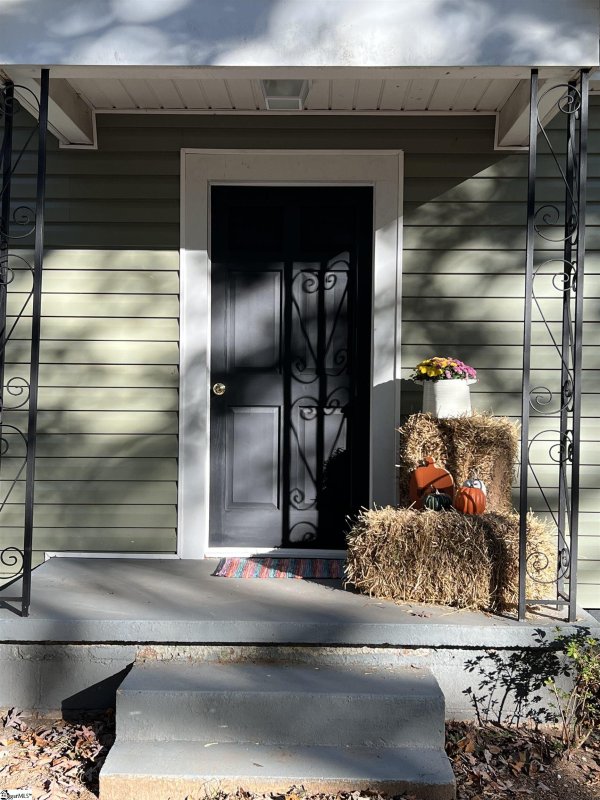 Property image 5 at 505 W King Street, Easley, SC 29640