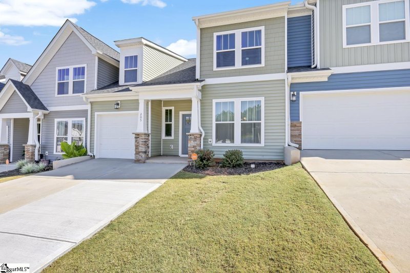 Property image 2 at 205 Rosecroft Drive, Easley, SC 29642