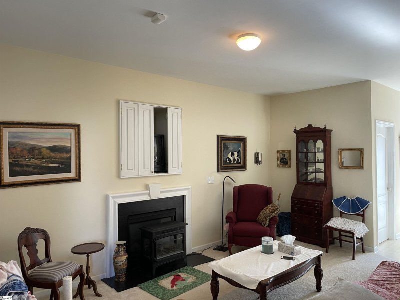 Property image 3 at 315 Capstone Lane, Spartanburg, SC 29301