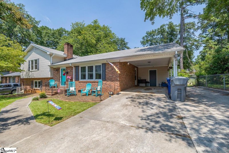 Property image 2 at 97 Emory Road, Spartanburg, SC 29307