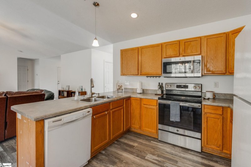 Property image 2 at 202 Sandwort Lane, Taylors, SC 29687