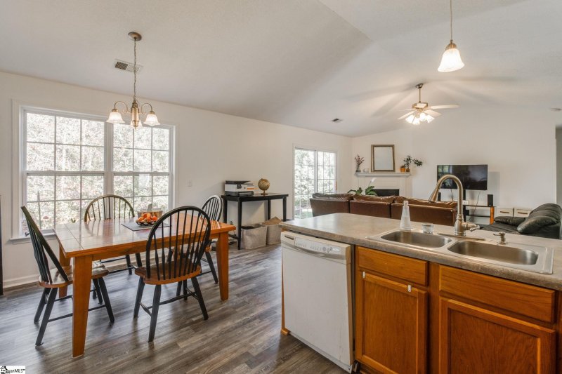 Property image 3 at 202 Sandwort Lane, Taylors, SC 29687