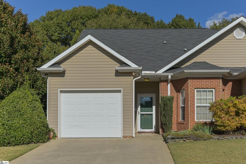 88 Magnolia Crest Drive