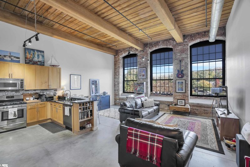 Property image 5 at 400 Mills Avenue, Greenville, SC 29605