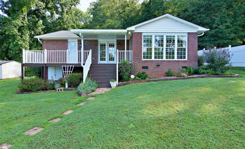 Property image 3 at 415 Serena Circle, Anderson, SC 29621