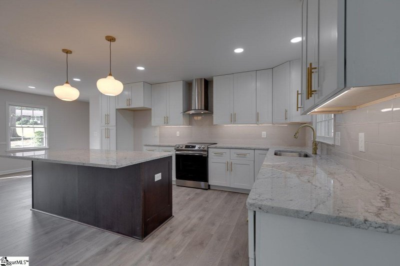 Property image 3 at 107 Huntington Drive, Anderson, SC 29625