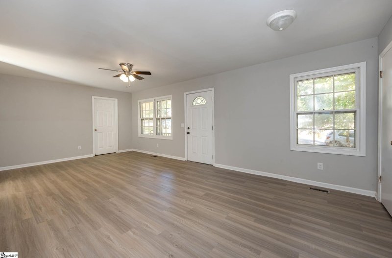 Property image 4 at 213 Walnut Drive, Pickens, SC 29671