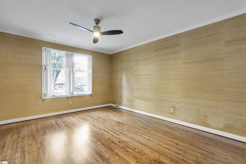 Property image 4 at 300 E Broad Street, Greenville, SC 29601