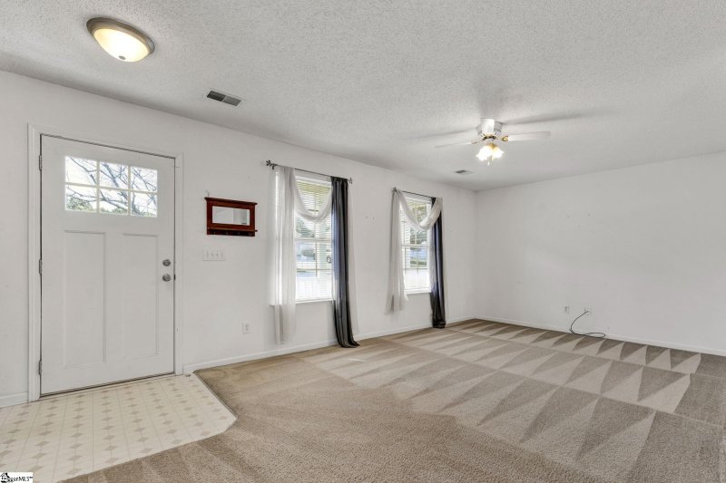 Property image 2 at 301 Winding Willow Trail, Taylors, SC 29687