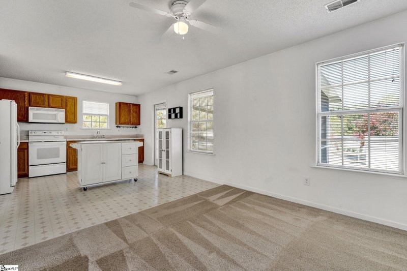 Property image 3 at 301 Winding Willow Trail, Taylors, SC 29687