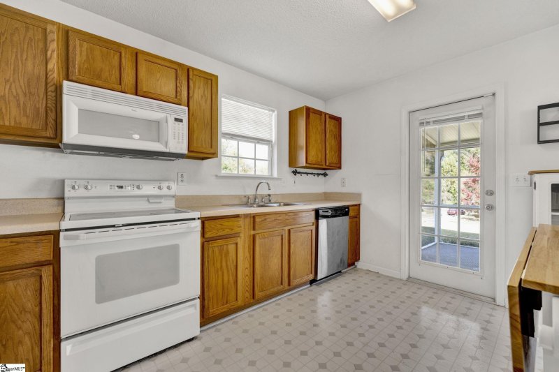 Property image 5 at 301 Winding Willow Trail, Taylors, SC 29687