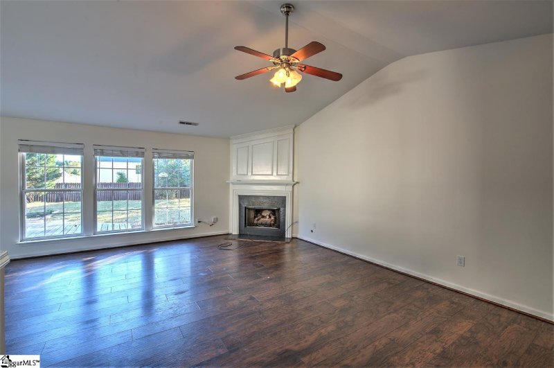 Property image 4 at 6 Brunner Court, Greer, SC 29650