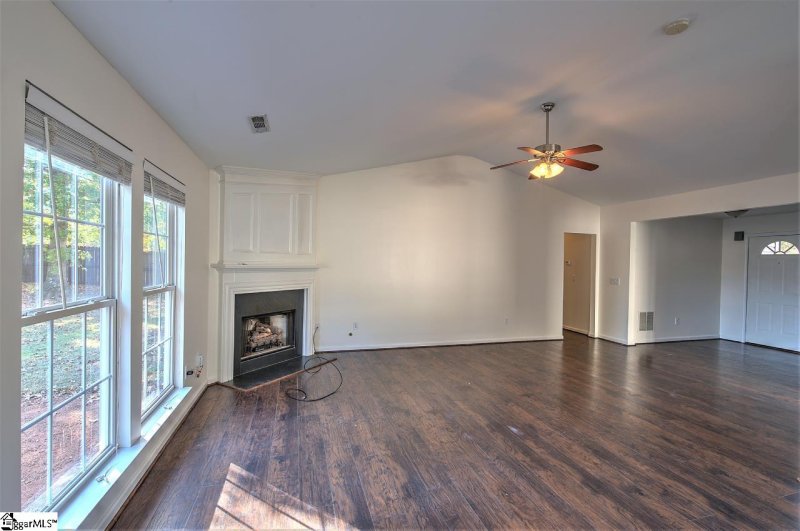 Property image 5 at 6 Brunner Court, Greer, SC 29650