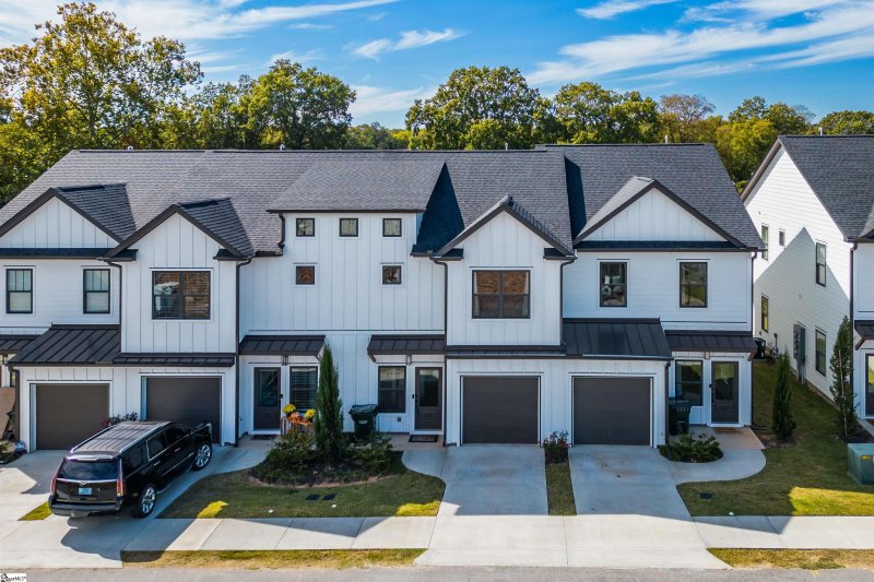 Property image 3 at 132 Park Avenue, Greer, SC 29651-3731