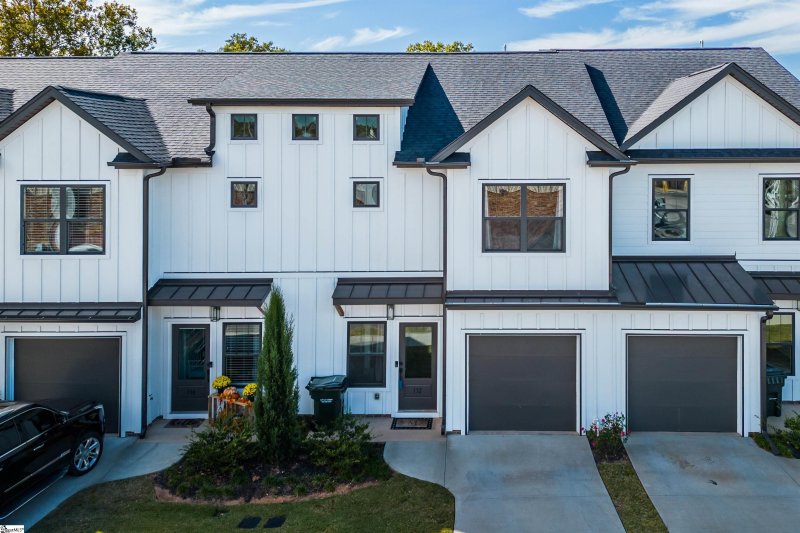 Property image 4 at 132 Park Avenue, Greer, SC 29651-3731