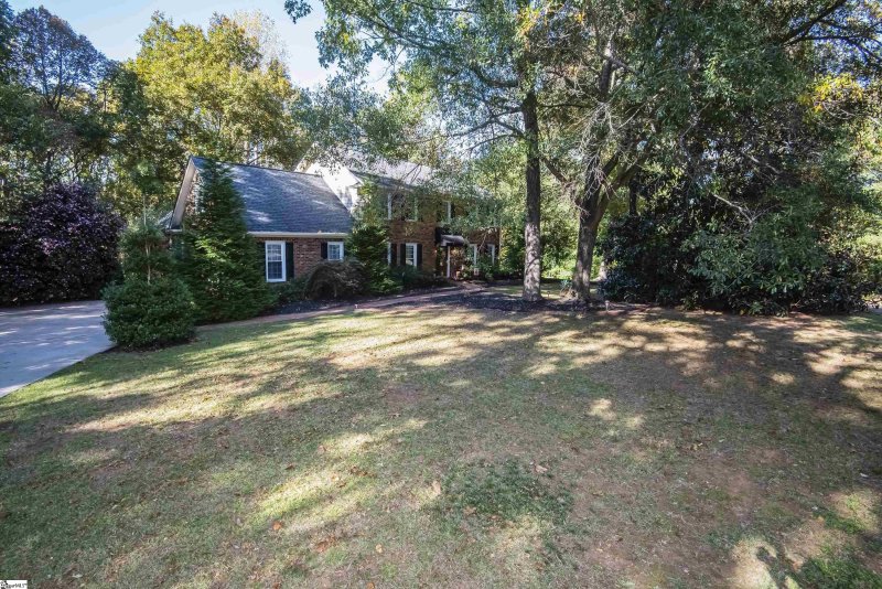 Property image 2 at 160 Lakeland Court, Moore, SC 29639
