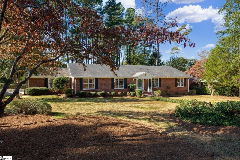 Property image 2 at 264 Winfield Drive, Spartanburg, SC 29307