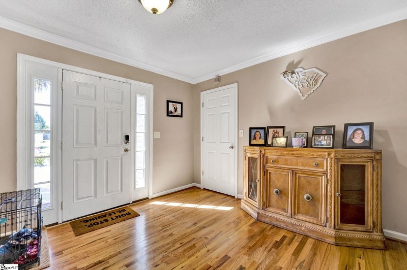 Property image 2 at 123 Amberwood Drive, Anderson, SC 29621