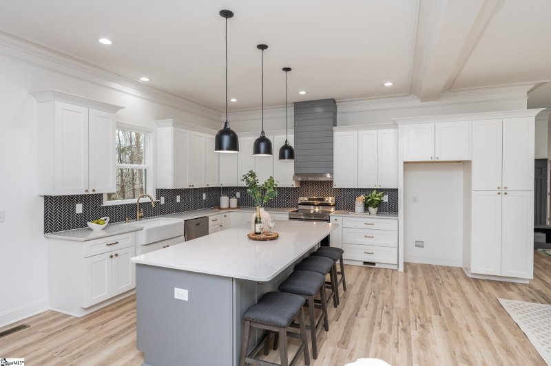 Property image 4 at 1050 Grandwood Boulevard, Gray Court, SC 29645