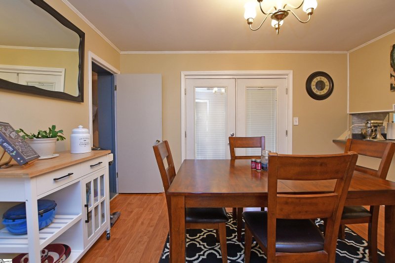 Property image 4 at 215 Lanewood Drive, Greenville, SC 29607