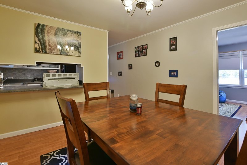 Property image 5 at 215 Lanewood Drive, Greenville, SC 29607