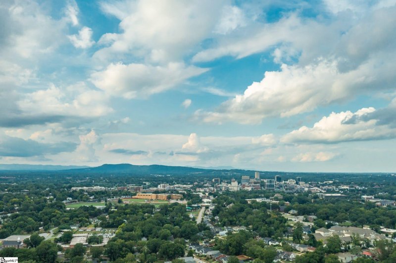 Property image 2 at 400 Mills Avenue, Greenville, SC 29605