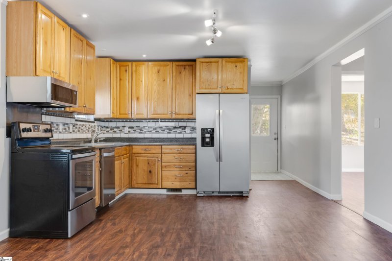 Property image 4 at 122 Rock View Street, Easley, SC 29640