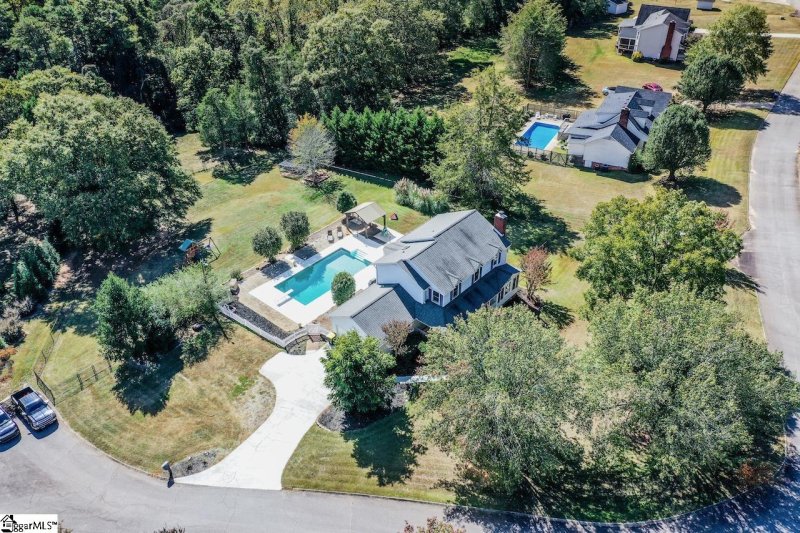 Property image 2 at 108 Berkley Drive, Easley, SC 29642